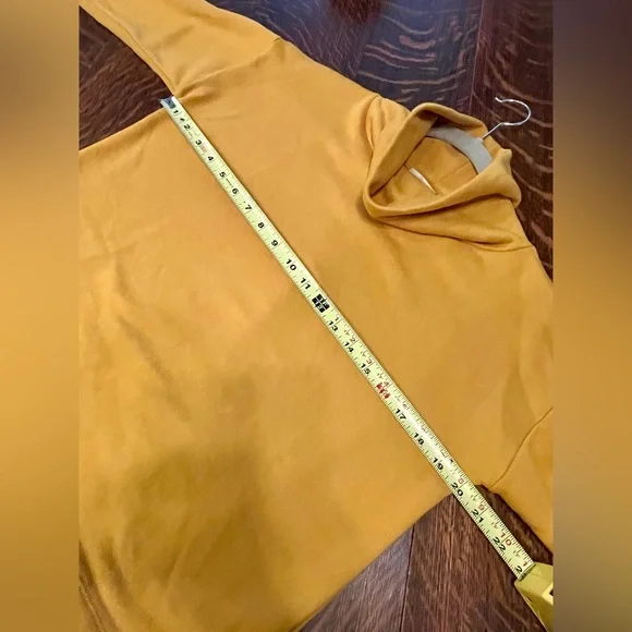 Loft Slouchy Turtleneck Top - Picture 4 of 5